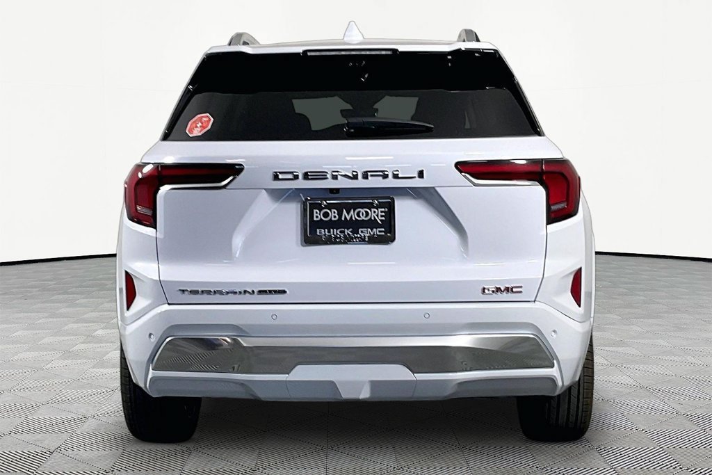 New 2027 GMC Terrain Denali w/ LPO, Floor Liner Package AWD/4WD image 5