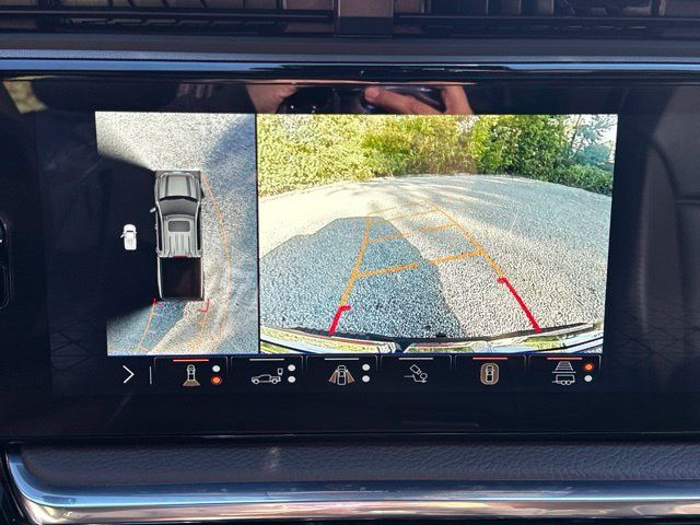 Used 2025 GMC Sierra 1500 Denali w/ Denali Reserve Package AWD/4WD image 33