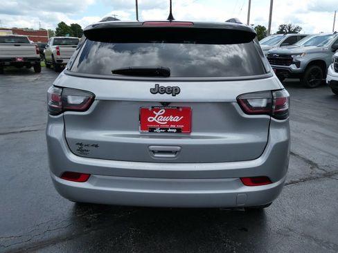Used 2022 Jeep Compass High Altitude AWD/4WD image 7