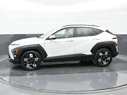 Certified 2024 Hyundai Kona SEL FWD image 9