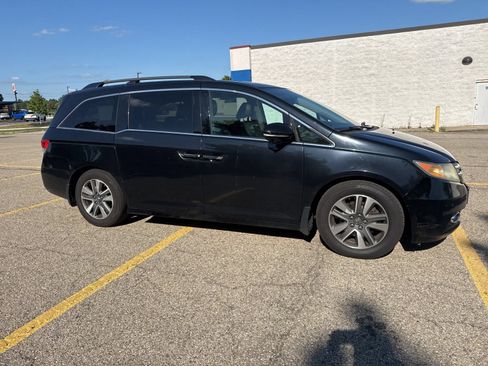 Used 2015 Honda Odyssey Touring Elite image 6