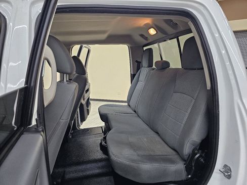 Used 2016 RAM 2500 SLT AWD/4WD image 24