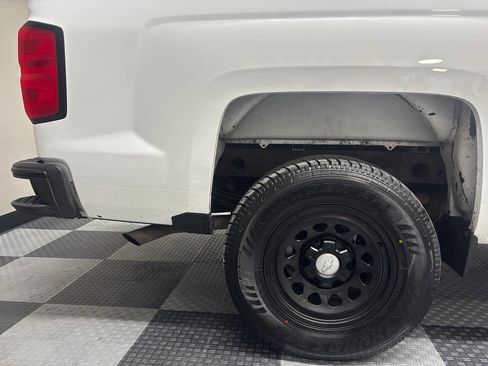 Used 2017 Chevrolet Silverado 1500 W/T w/ Trailering Package RWD image 6