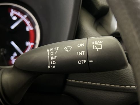 Used 2024 Toyota RAV4 LE AWD/4WD image 33