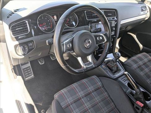 Used 2018 Volkswagen GTI S FWD image 10