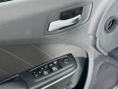 Used 2023 Dodge Charger SXT image 15