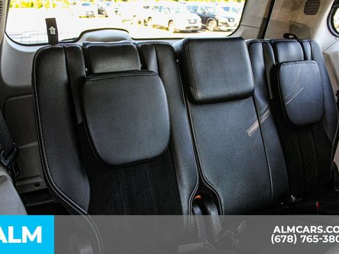 Used 2017 Dodge Grand Caravan SXT FWD image 17