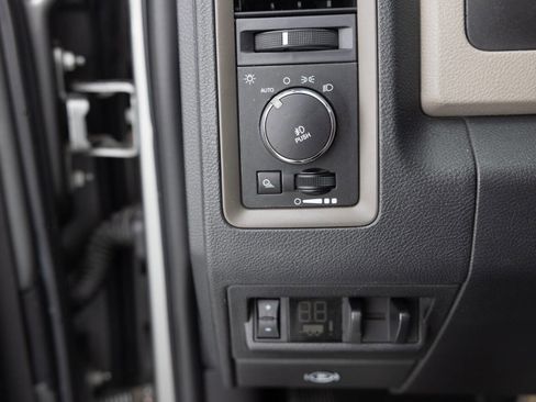 Used 2012 RAM 1500 Express image 36