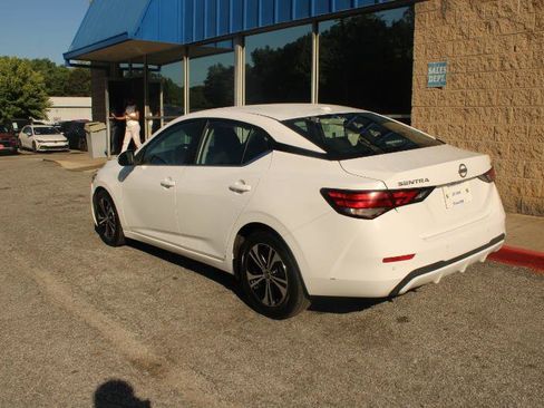 Used 2022 Nissan Sentra SV image 4