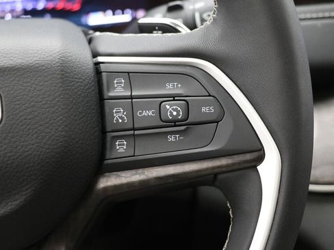 Used 2023 Jeep Grand Cherokee 4WD 4xe image 21
