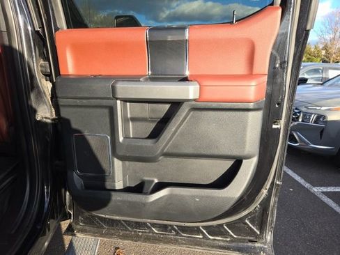 Used 2019 Ford F350 Platinum w/ Platinum Ultimate Package image 19