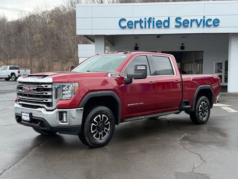 Used 2020 GMC Sierra 2500 SLE w/ SLE Value Package; image 4