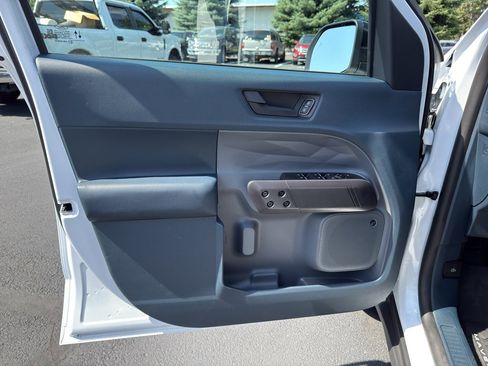 New 2025 Ford Maverick Lariat w/ Black Appearance Package image 12