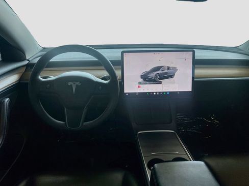Used 2023 Tesla Model 3 Standard Range RWD image 23
