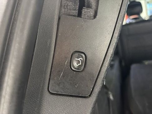 Used 2014 Dodge Grand Caravan R/T image 12