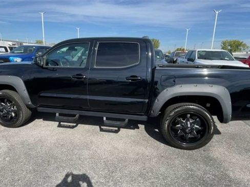 Used 2022 Toyota Tacoma SR image 7
