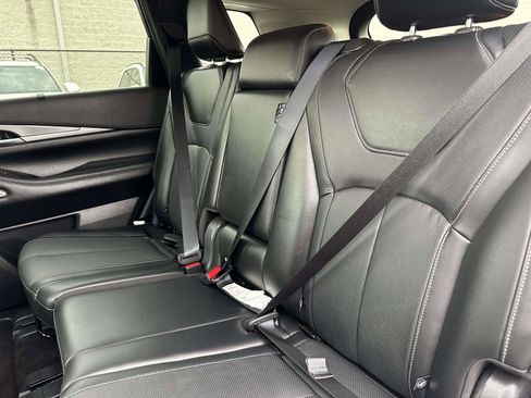 Used 2025 INFINITI QX60 Luxe w/ Vision Package AWD/4WD image 33