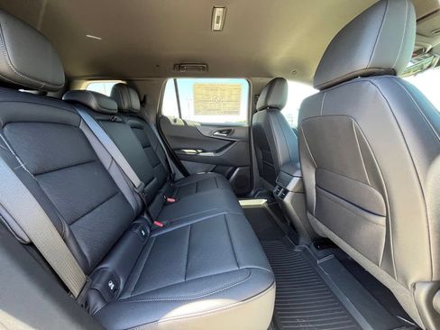 New 2026 Chevrolet Equinox LT w/ Convenience Package II FWD image 20