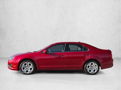 Used 2011 Ford Fusion SE image 9