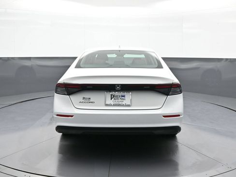 Certified 2023 Honda Accord EX image 7