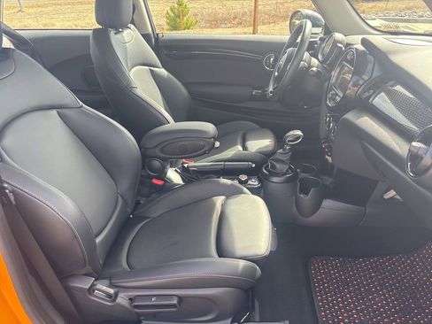 Used 2018 MINI Cooper S image 15
