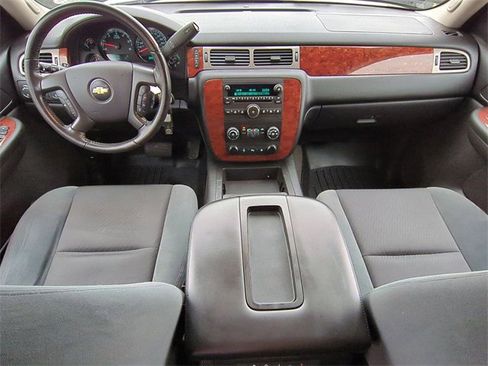Used 2009 Chevrolet Tahoe LT w/ Convenience Package image 19