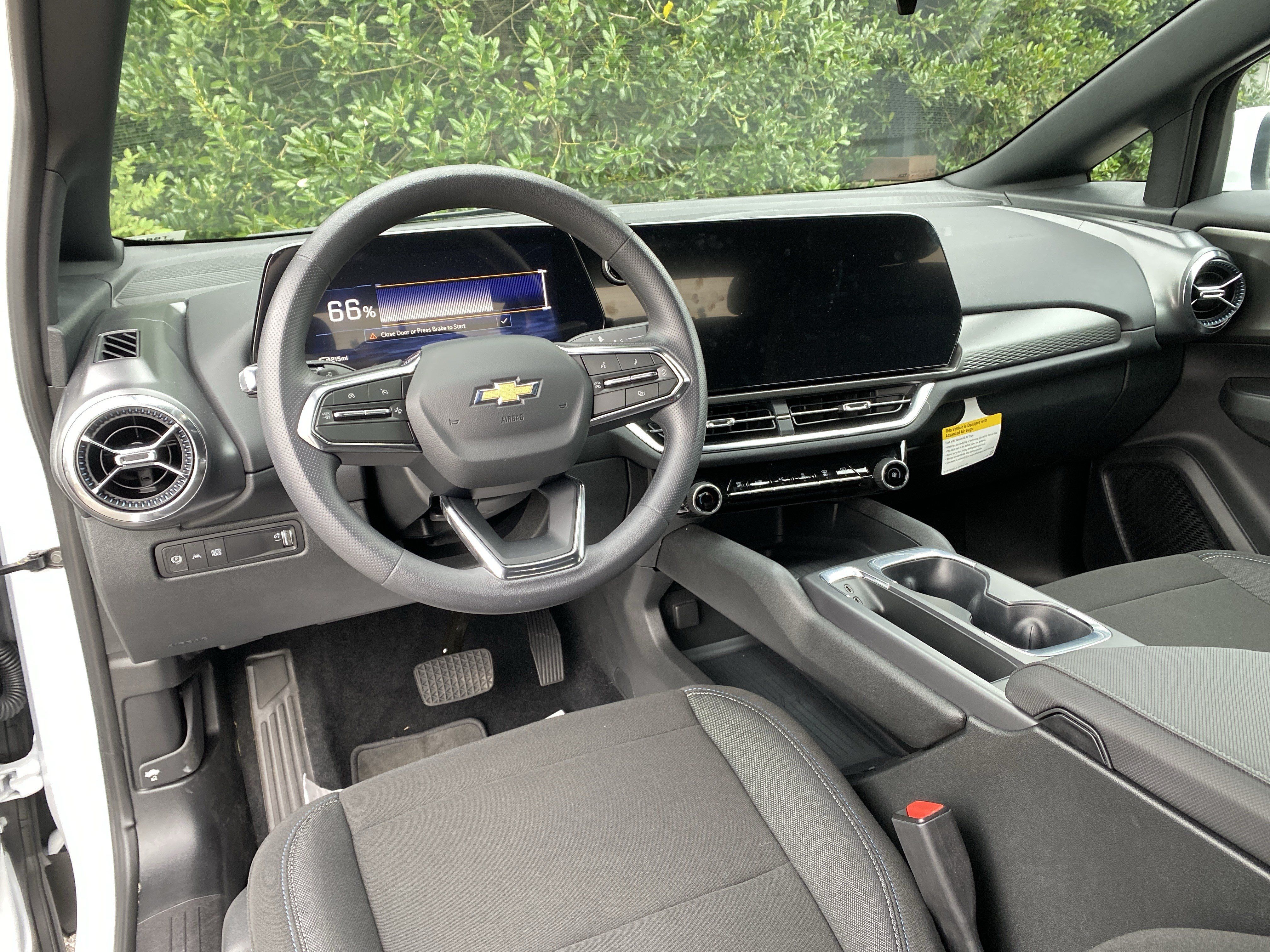Used 2026 Chevrolet Equinox EV LT FWD image 31