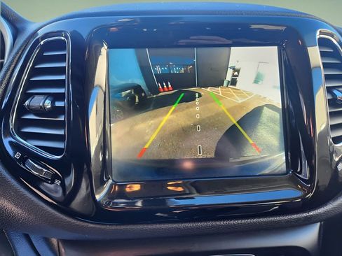 Used 2021 Jeep Compass Limited w/ Elite Interior Group AWD/4WD image 14