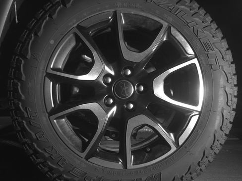 Used 2025 Jeep Compass Trailhawk AWD/4WD image 14
