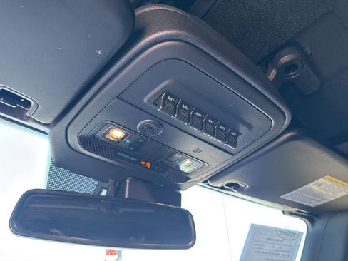 Used 2022 Ford Bronco Wildtrak image 29