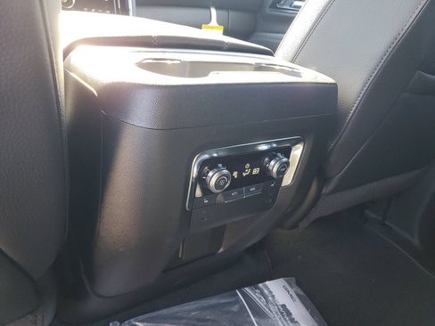 New 2026 GMC Yukon XL Denali w/ Sun & Power Step Package AWD/4WD image 16