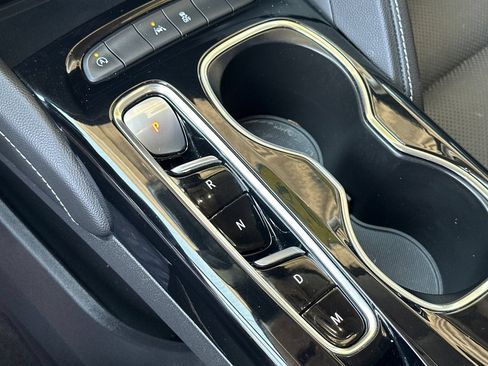 Certified 2023 Buick Envision Essence FWD image 28