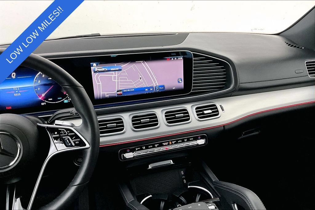 Used 2025 Mercedes-Benz GLS 450 4MATIC image 7