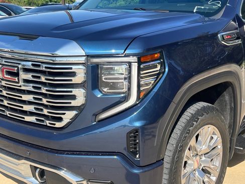 Used 2022 GMC Sierra 1500 Denali AWD/4WD image 4