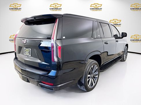 Used 2023 Cadillac Escalade ESV Sport image 7