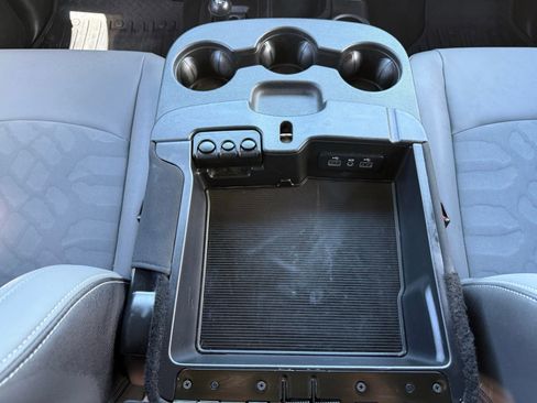 Used 2018 RAM 2500 Power Wagon image 32