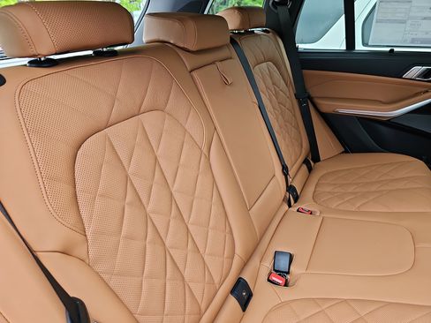 New 2026 BMW X5 xDrive40i AWD/4WD image 12