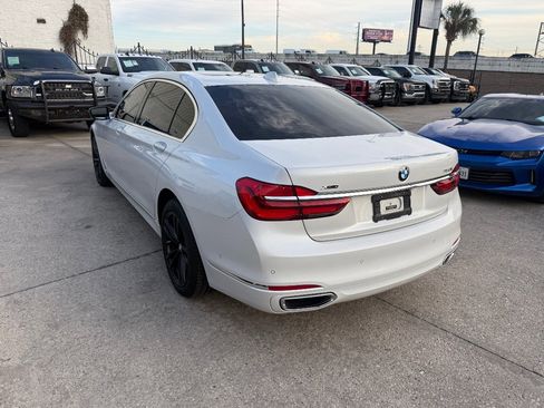 Used 2018 BMW 750i xDrive image 6