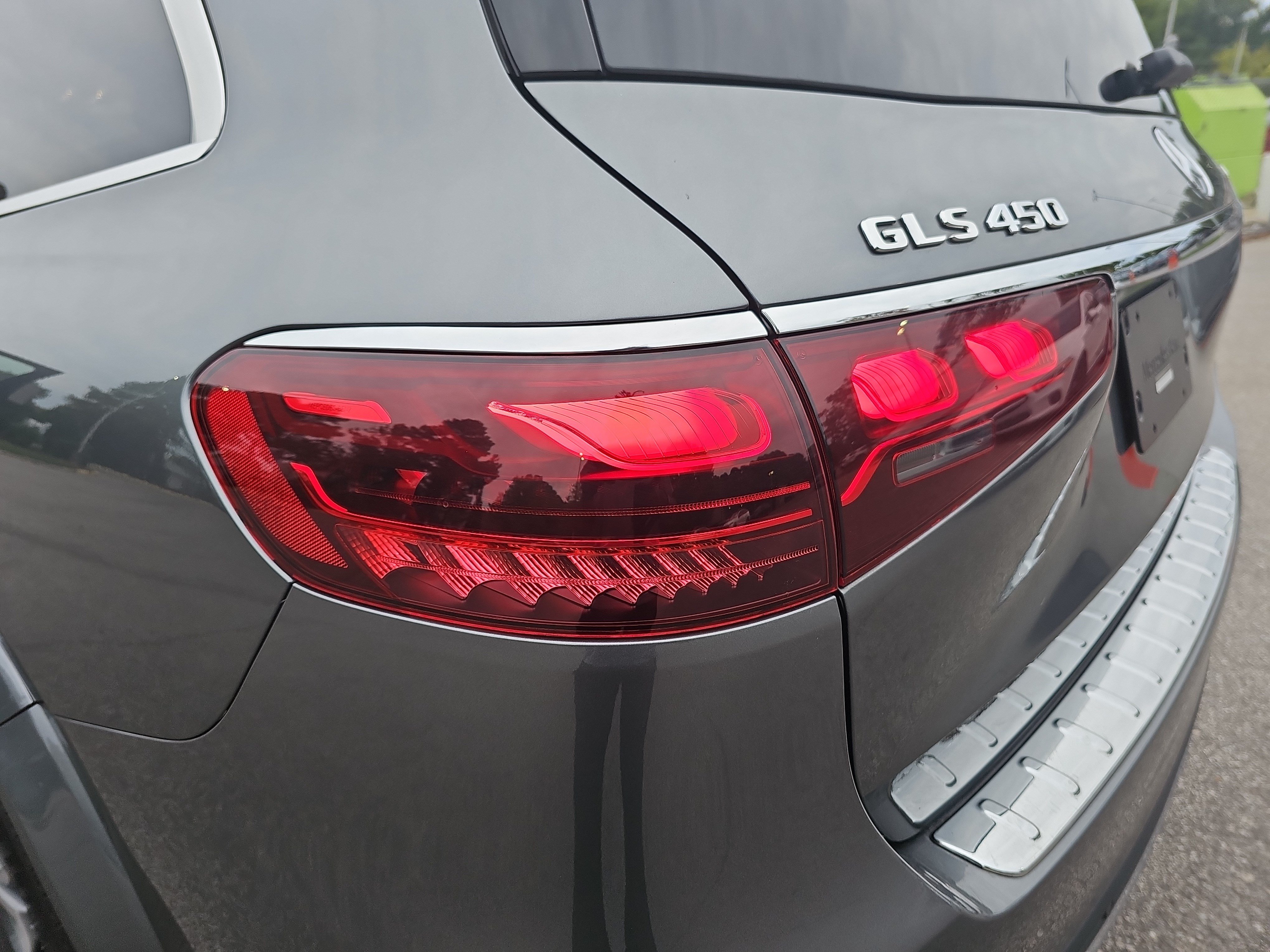 Certified 2024 Mercedes-Benz GLS 450 4MATIC image 38