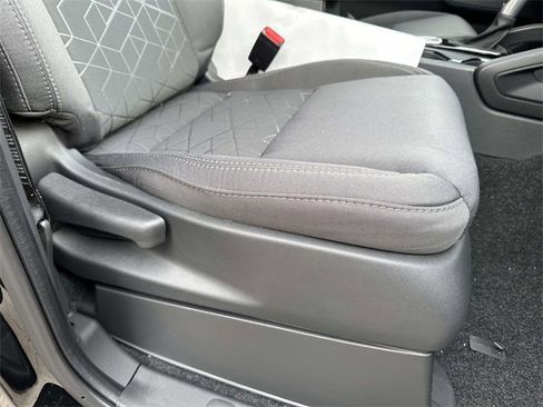 New 2026 Nissan Frontier SV w/ SV Convenience Package image 9