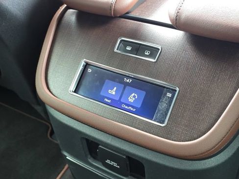 Used 2025 Lincoln Navigator L Reserve AWD/4WD image 22