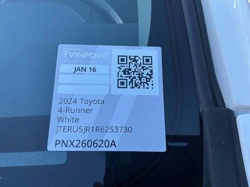 Certified 2024 Toyota 4Runner TRD Off-Road Premium image 22