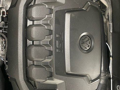 Used 2018 Volkswagen Passat 2.0T SE image 17