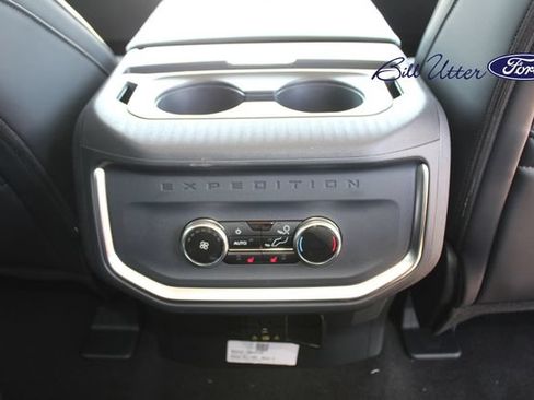 New 2027 Ford Expedition Max Platinum w/ Driver's Package AWD/4WD image 11