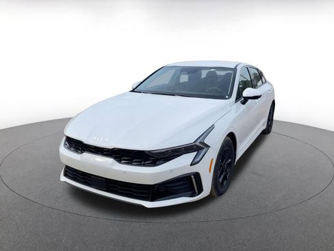 Used 2025 Kia K5 LXS image 3