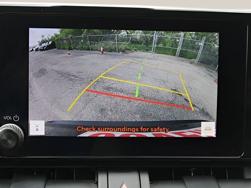 Used 2025 Toyota RAV4 XLE image 22