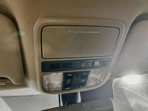 Used 2022 Honda Pilot Touring image 20
