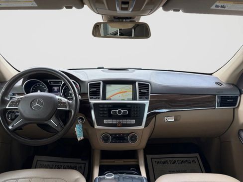 Used 2014 Mercedes-Benz GL 450 4MATIC image 14