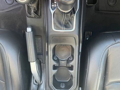 Used 2020 Jeep Wrangler Unlimited Sahara image 18