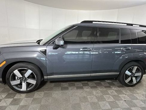 Used 2024 Hyundai Santa Fe Limited FWD image 5